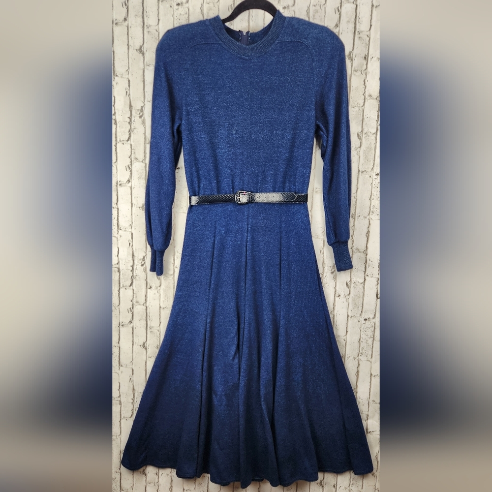 VINTAGE Modest  Dress Midi (1970s) knit long sleeve color blue size 12